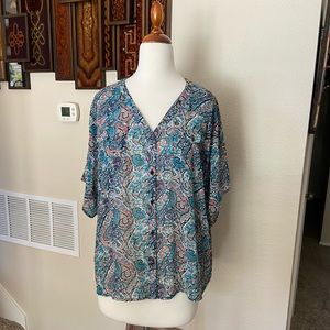 3/$25 DR2 Blouse very Versatile M